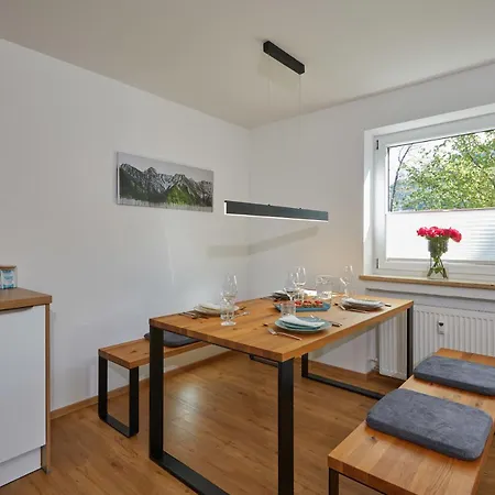 Enisa Appartement *
